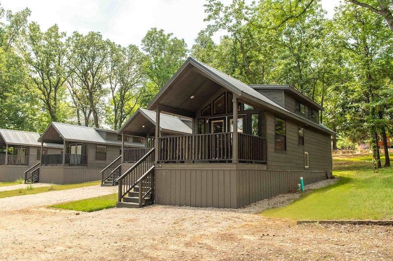 Rosa Cabin-1